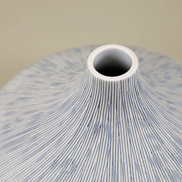 Monique Porcelain Vase / Stripe Blue + sett – One Mercantile / Sett