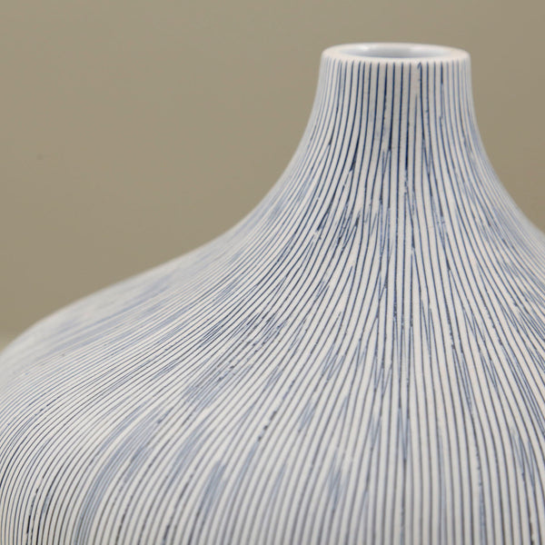 Monique Porcelain Vase / Stripe Blue + sett – One Mercantile / Sett