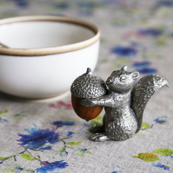 Ceramic Salt & Pepper Shaker Set | Tableware