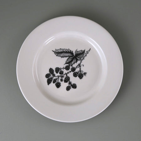 Laura Zindel Dinner Plate / Blackberries