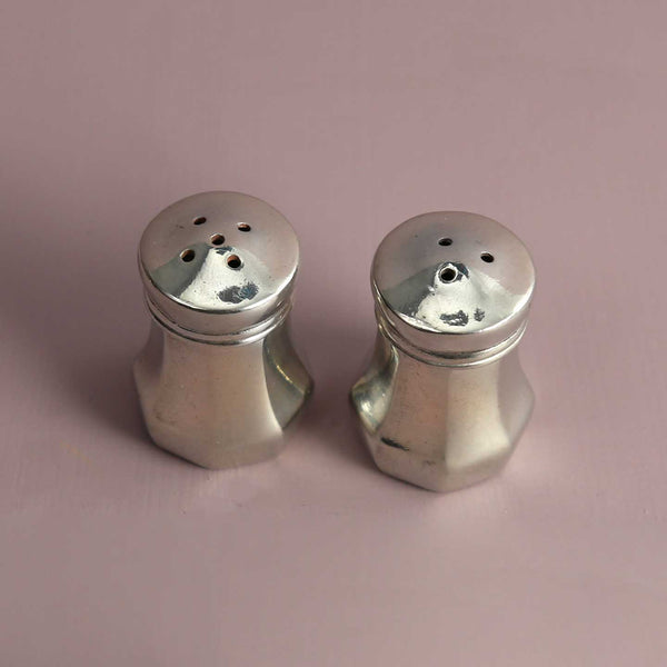 http://sett.onemercantile.com/cdn/shop/products/vagabondpewterminishakers_grande.jpg?v=1619282516