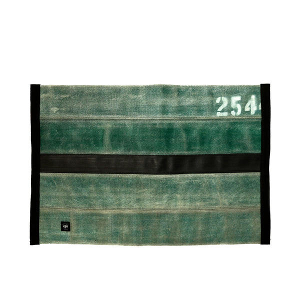Oxgut Firehose Rugs / 2x3' / #198