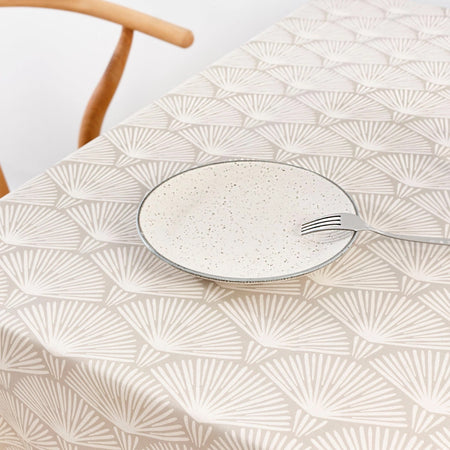 Resin Tablecloth / Fans Taupe