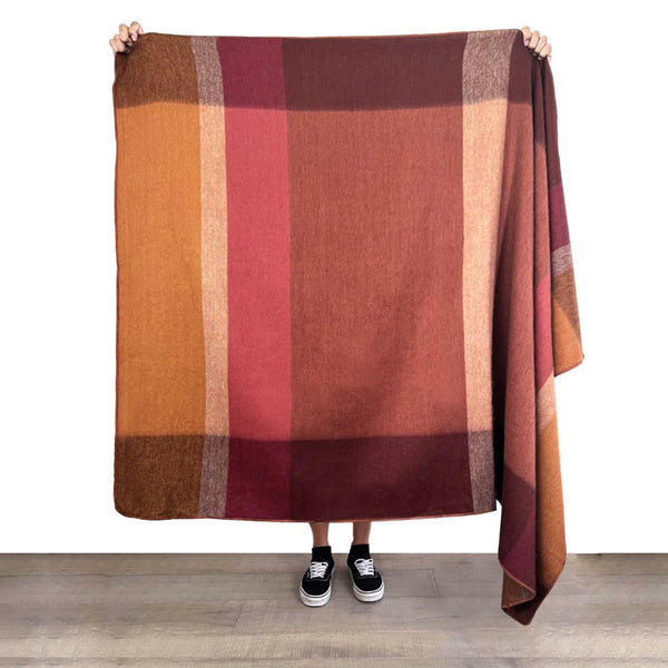 Alpaca Throw Blanket / Amber