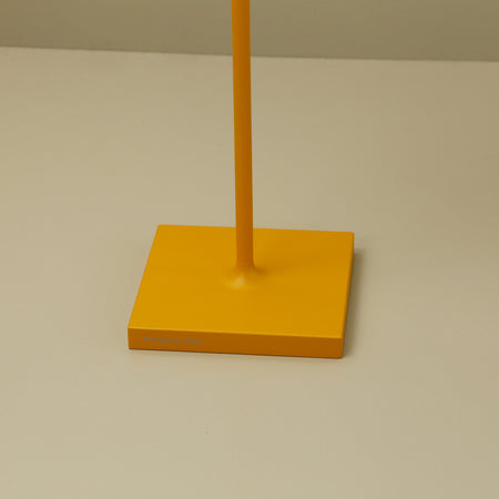 Wireless LED Table Lamp / Sunflower