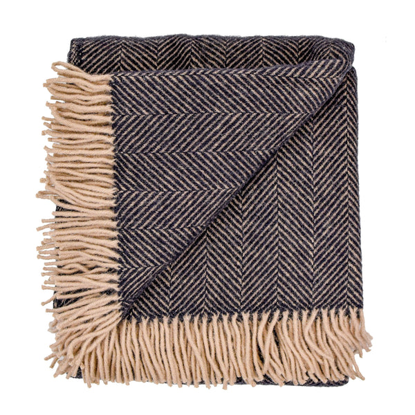 Highland Herringbone Wool Throw Blanket / Black
