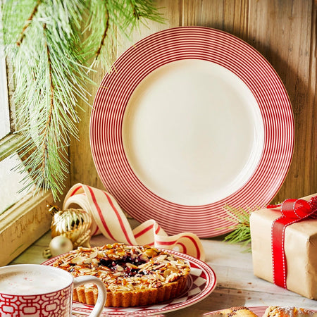 Caskata Dinner Plate / Newport Stripe Red