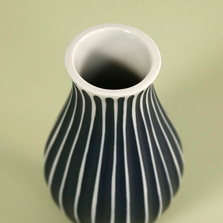 Chamon Medium Porcelain Vase / Blue Channels