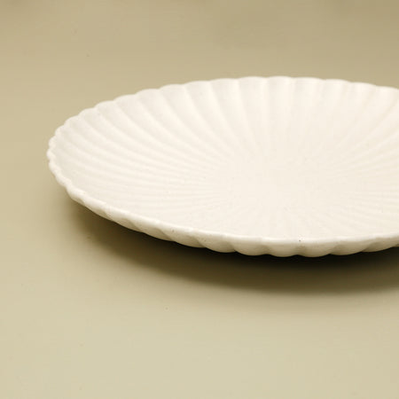 Classic Flower Dinner Plate
