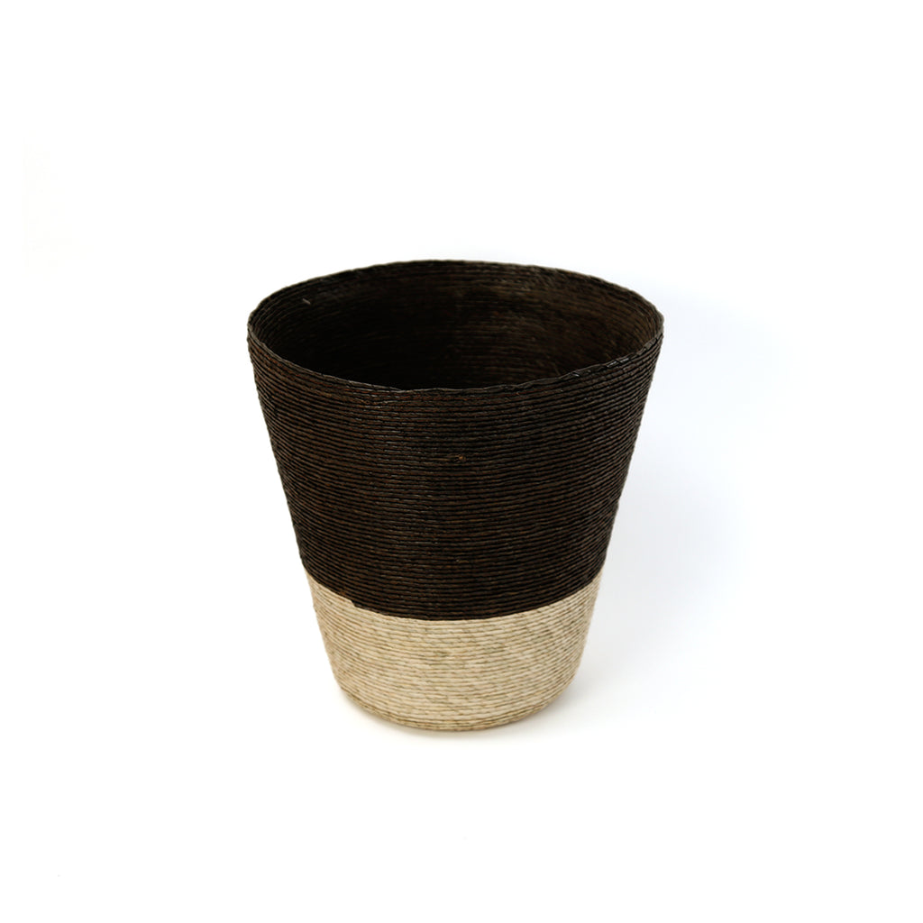 Makaua Palm Leaf Conical Basket / Café