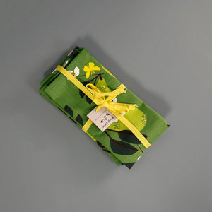 Elizabeth Grubaugh 4pc Napkin Set / Pears