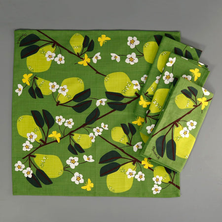 Elizabeth Grubaugh 4pc Napkin Set / Pears