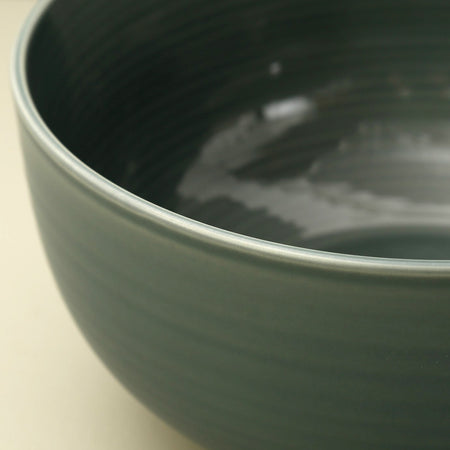Essential Serving Bowl / Peacock