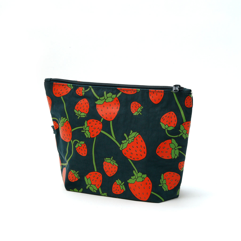 Baggu Medium Go Pouch / Strawberries