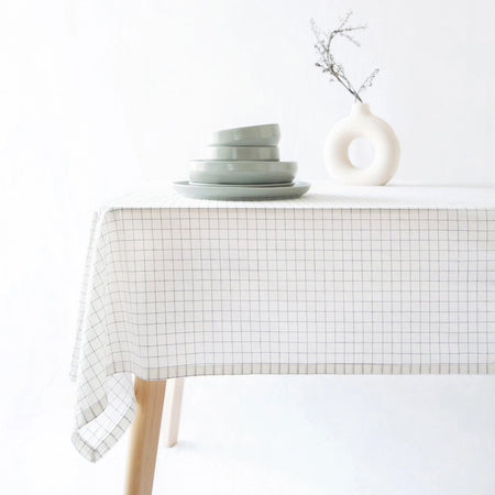 Guaria Striped Tablecloth / Charcoal Grid
