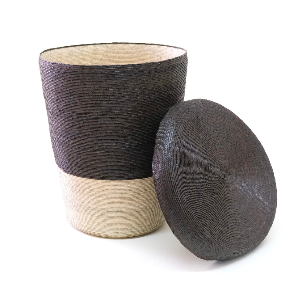 Makaua Lidded Hamper Basket / Café