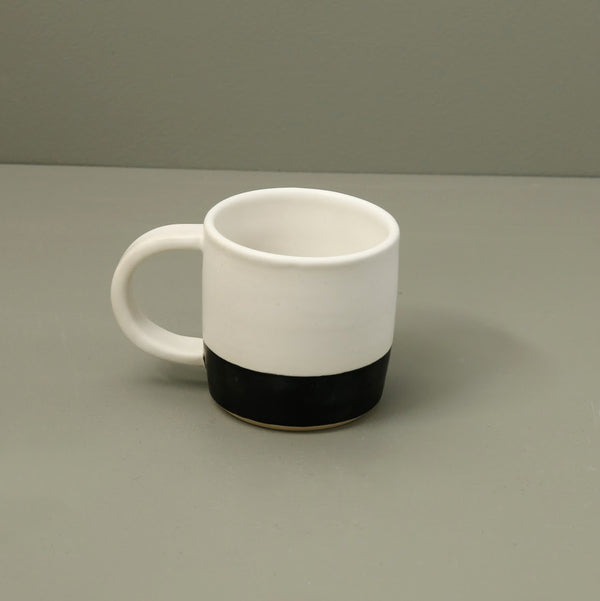 Handmade Espresso Mug / White/Black Foot