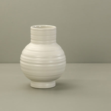 Hawkins Vase / Small / Bone