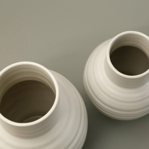 Hawkins Vase / Small / Bone