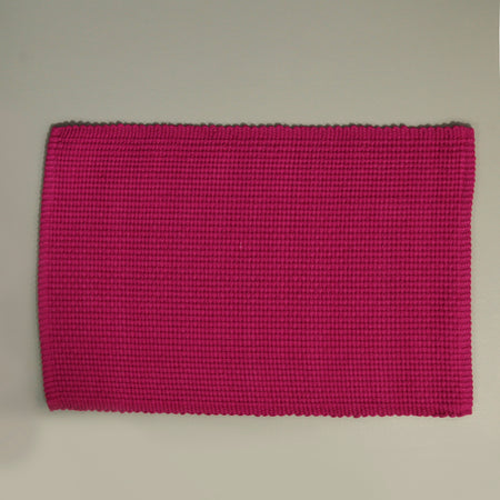 Homespun Solid Placemat / Fuchsia