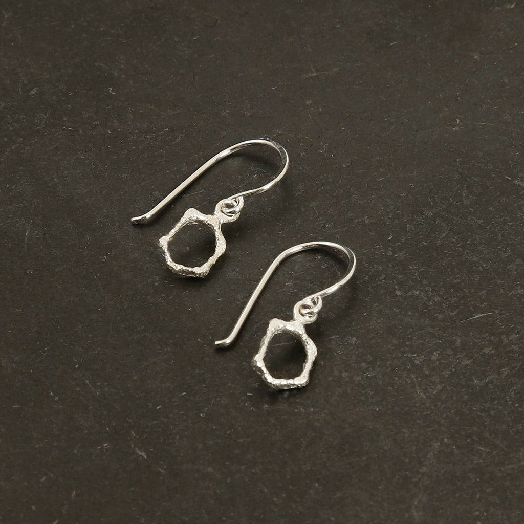 Honeycomb Outline Earrings / Sterling Silver