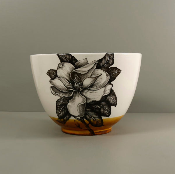 Laura Zindel Large Deep Bowl / Magnolia