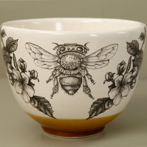 Laura Zindel Small Deep Bowl / Honey Bee