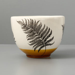 Laura Zindel Small Deep Bowl / Wood Fern
