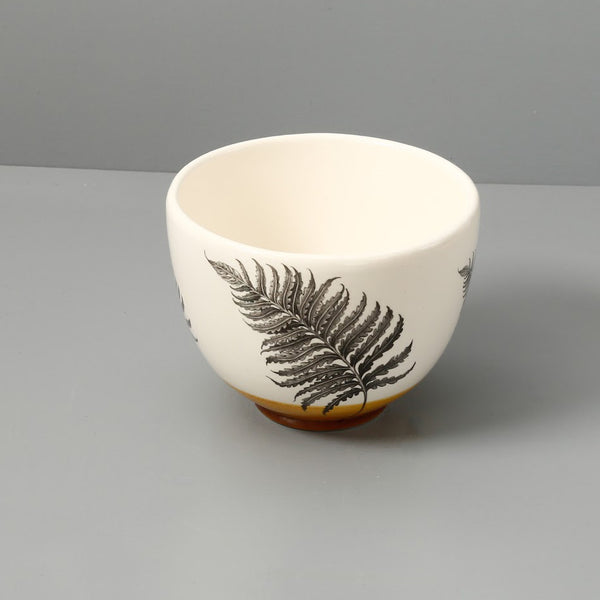 Laura Zindel Small Deep Bowl / Wood Fern