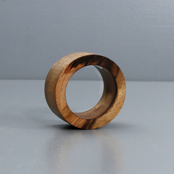 Mango Wood Napkin Ring / Straight Edge