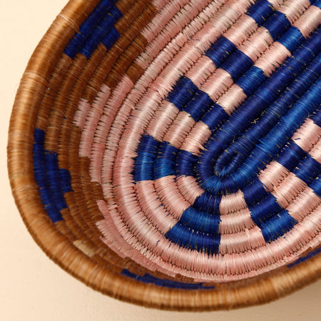 Bread Basket / Moanda