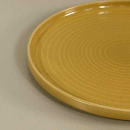 Essential Dinner Plate / Mustard