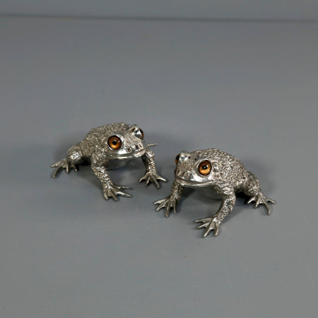 Pewter Salt & Pepper Shakers / Toads