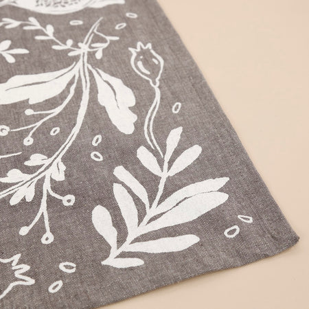 Pomegranates Cotton Table Runner / 14" x 72"