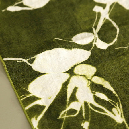 Porto Linen Table Runner 16" x 90" / Olive