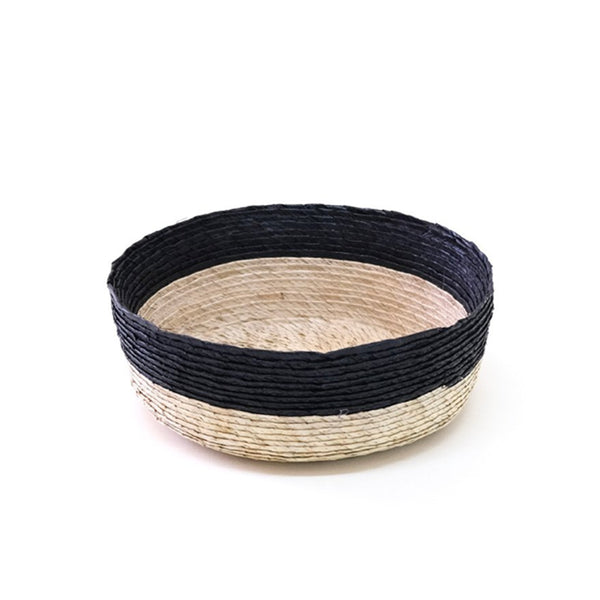 Makaua Palm Leaf Round Basket / Carbon