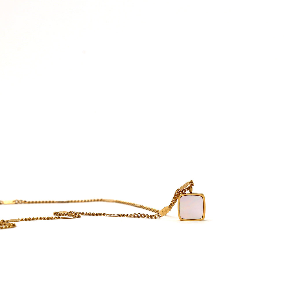 Square Pearl Necklace / Gold Plated