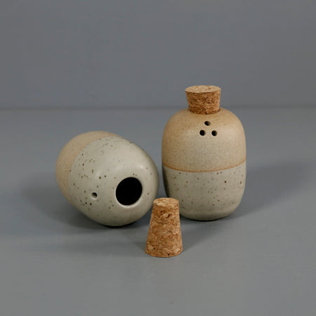 Terracotta Salt & Pepper Set / Maison