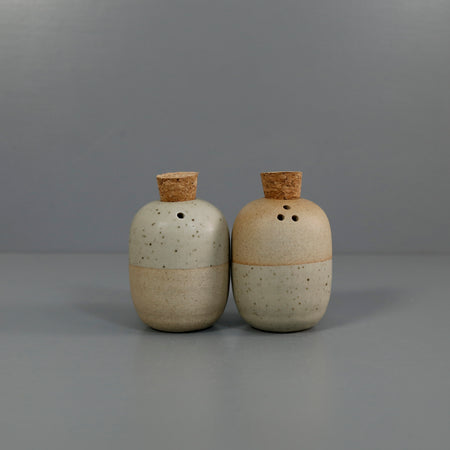 Terracotta Salt & Pepper Set / Maison