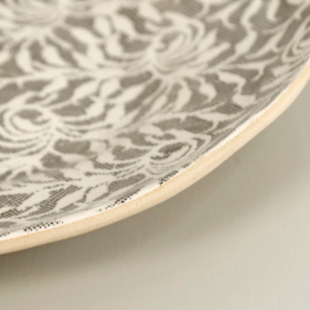 Terrafirma Banquet Oval Platter / Laurel / Black