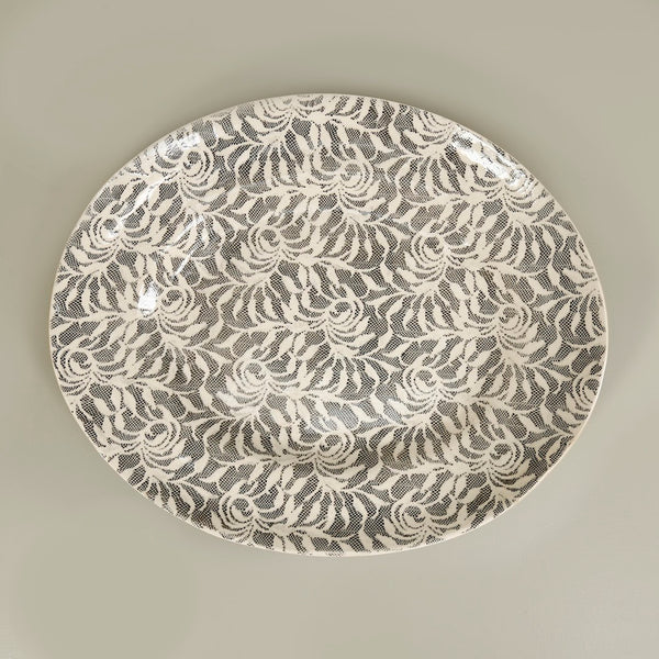 Terrafirma Banquet Oval Platter / Laurel / Black