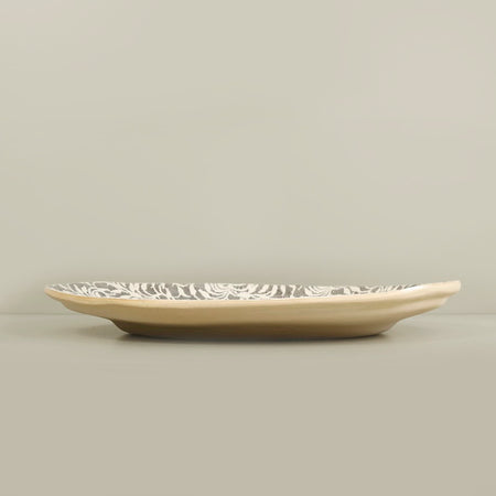 Terrafirma Banquet Oval Platter / Laurel / Black