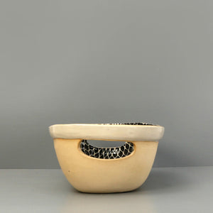 Terrafirma Bread Caddy / Black / Taj