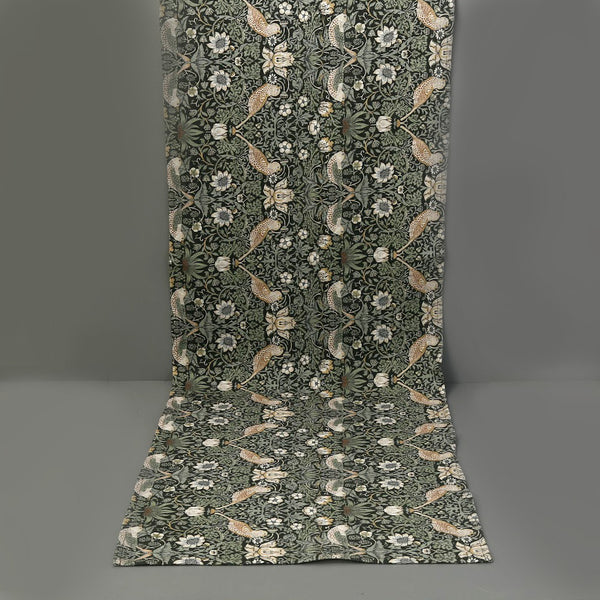 William Morris Linen Table Runners / Strawberry Thief Green