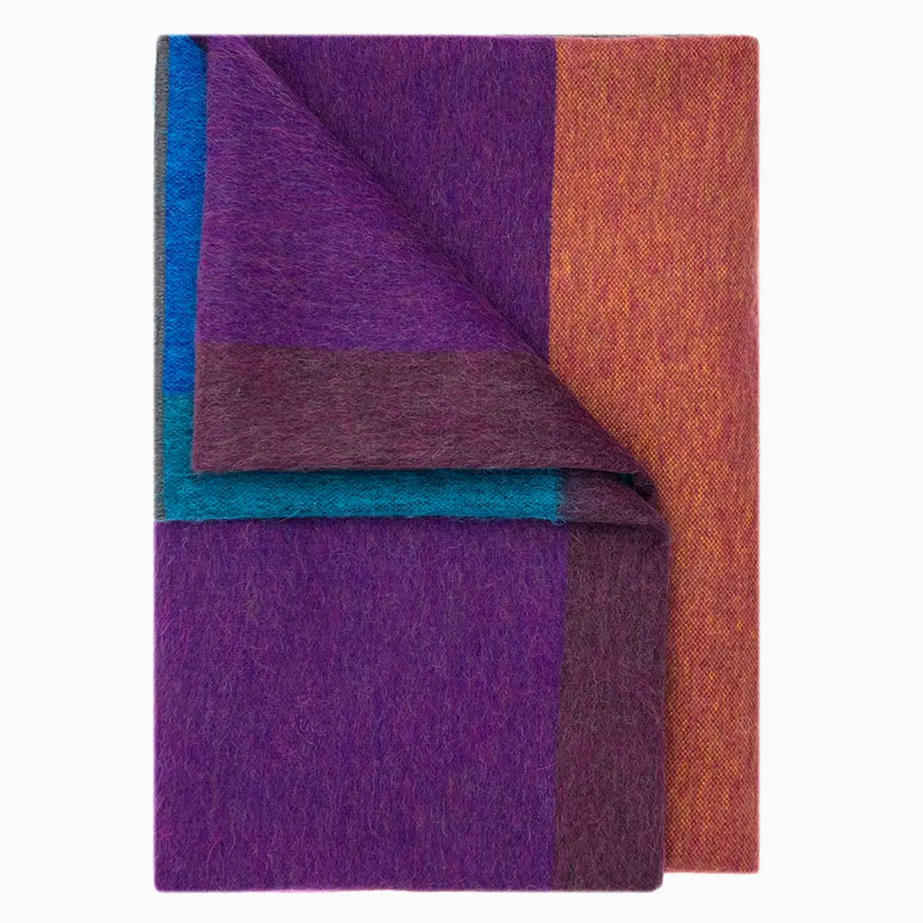 Alpaca Throw Blanket / Grapevine