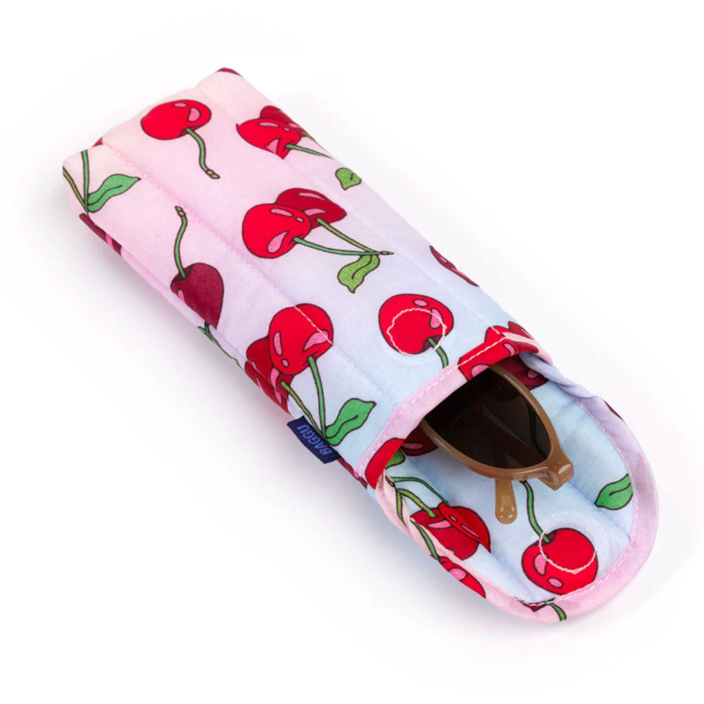 Baggu Puffy Glasses Sleeve / Cherries
