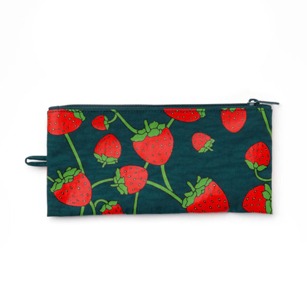 Baggu Flat Medium Zip Pouch / Strawberries