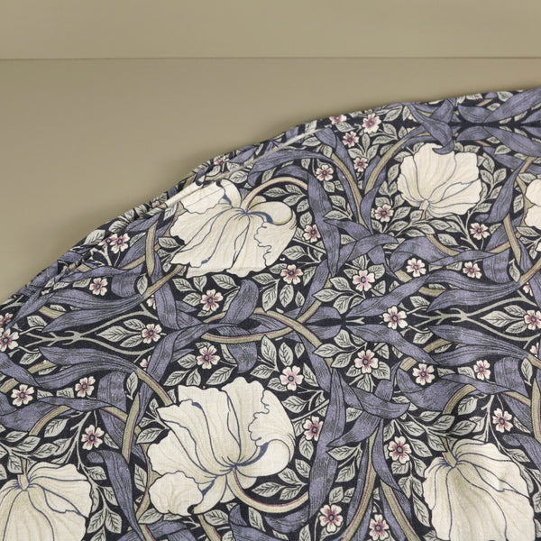 William Morris Linen Tablecloths / Blue Pimpernel Round