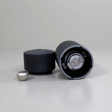 Peugeot Line Pepper Mill / Carbon