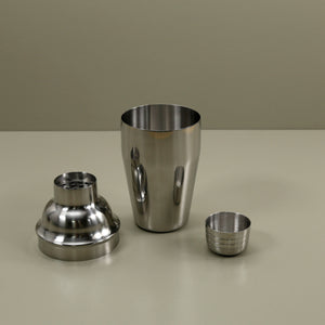 Contour Stainless Steel Cocktail Shaker / 12oz